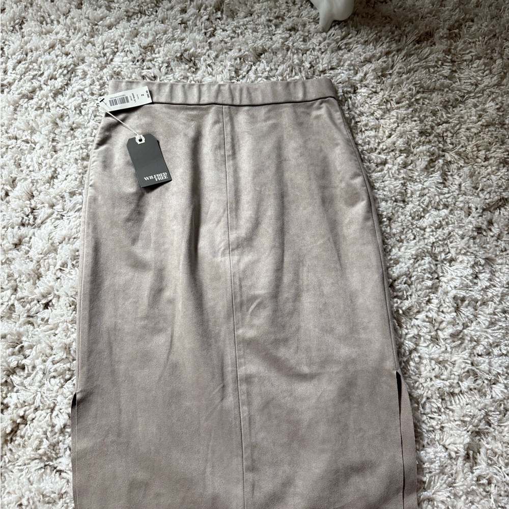 Wilfred Tan Pencil Skirt Sleek Silhouette
